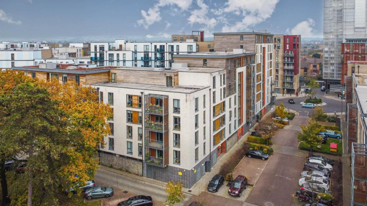 Spacious & Cosy, Netflix, Parking, Colindale Station Hendon Exterior foto